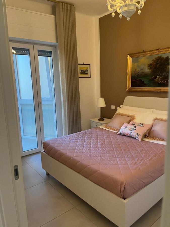 Apartments Ennio Top Class Бари Екстериор снимка