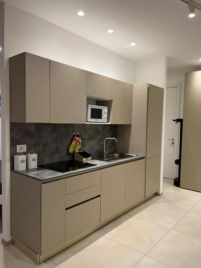 Apartments Ennio Top Class Бари Екстериор снимка