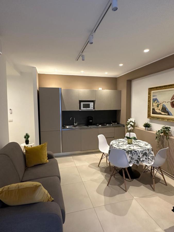 Apartments Ennio Top Class Бари Екстериор снимка