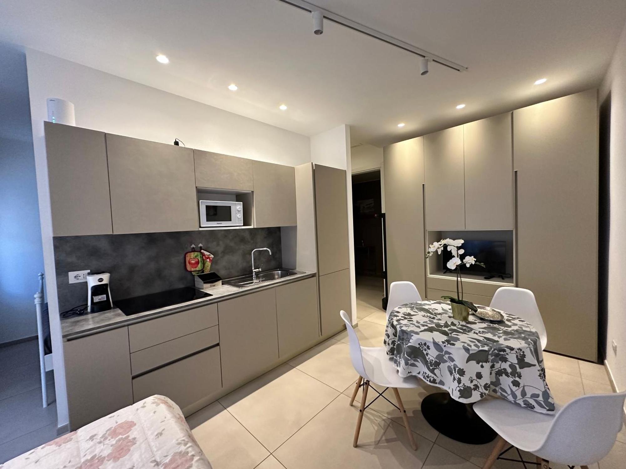 Apartments Ennio Top Class Бари Екстериор снимка